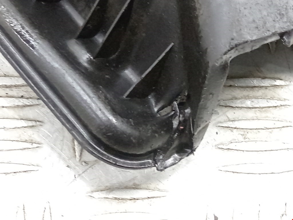 Локер (подкрылок) задний левый MITSUBISHI Lancer IX CS 2000-2010