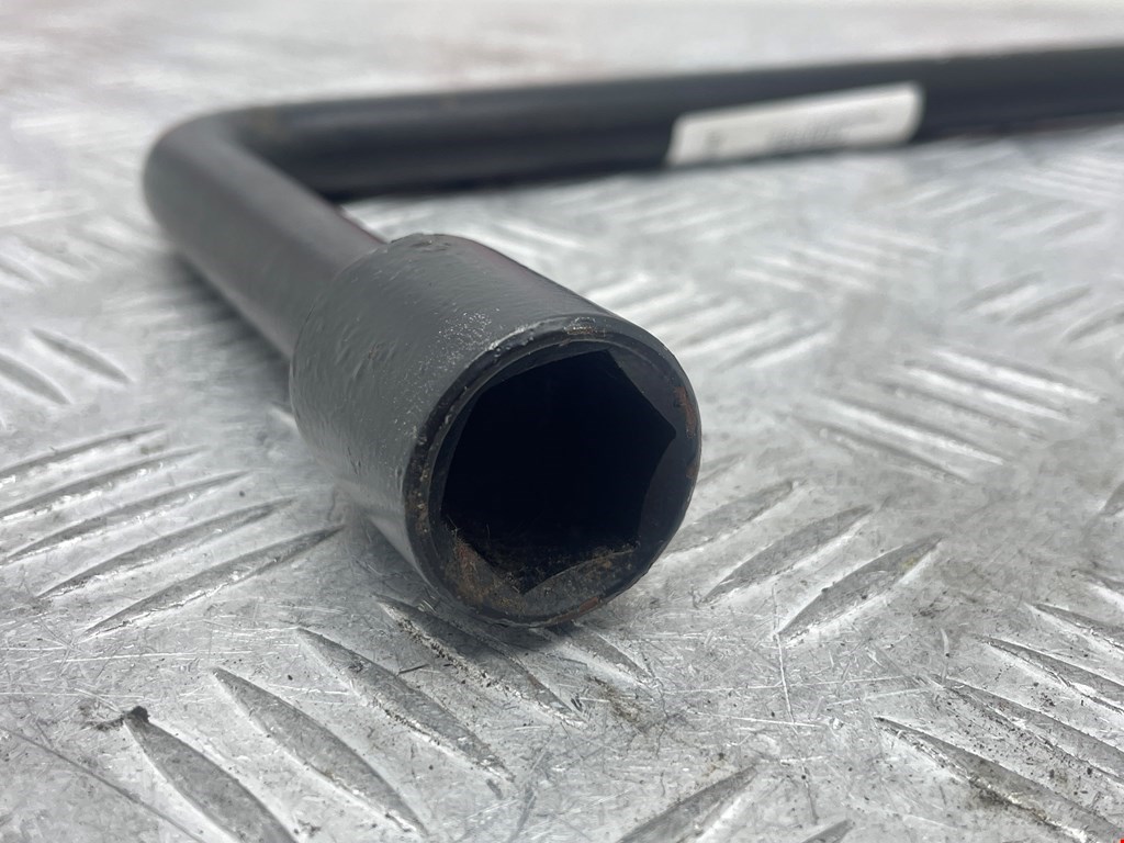 Ключ балонный RENAULT Master 2010-н.в.