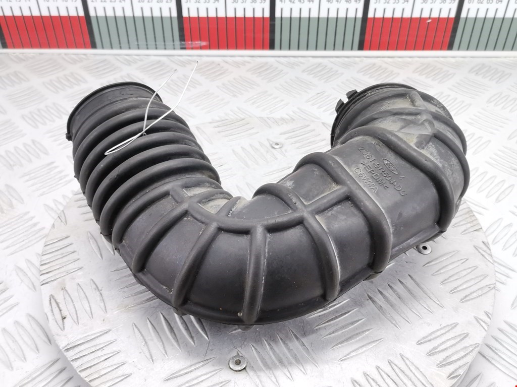 Патрубок воздушного фильтра FORD Fiesta 2001-2008