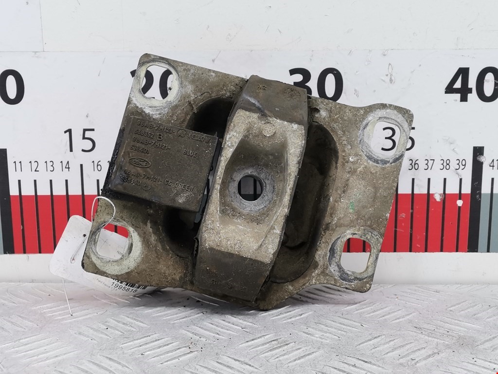 Подушка (опора) крепления двигателя Ford Focus 1 (1998-2005)