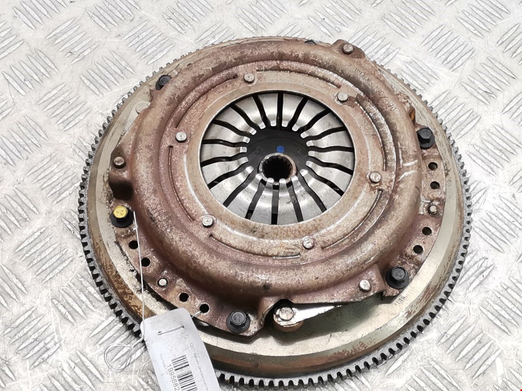 Маховик (демпфер сцепления) FORD Fiesta 2001-2008