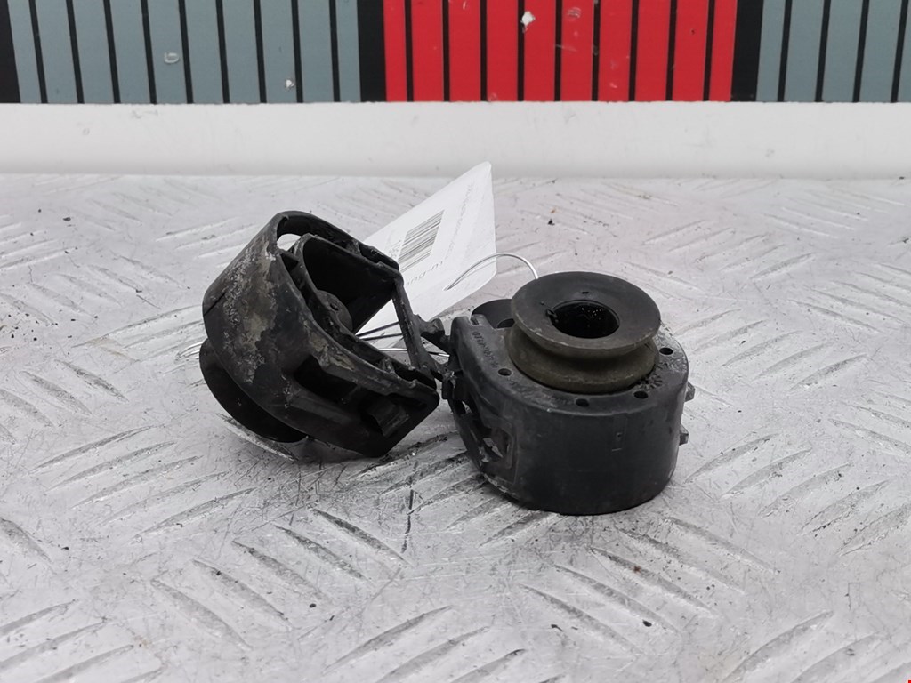 Кронштейн (крепление) радиатора Peugeot 207 (2006-2014)