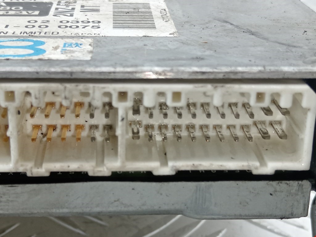 Блок управления двигателя (ЭБУ) TOYOTA Yaris Verso 1999-2006