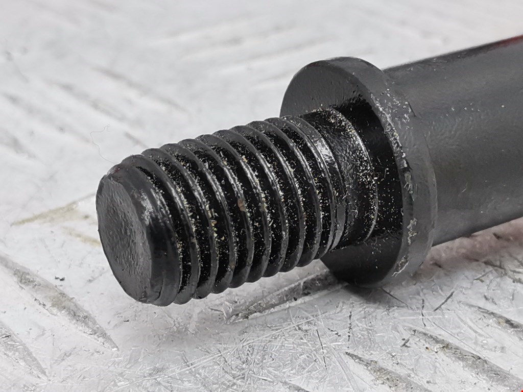 Крюк буксировочный NISSAN Almera Tino 2000-2006