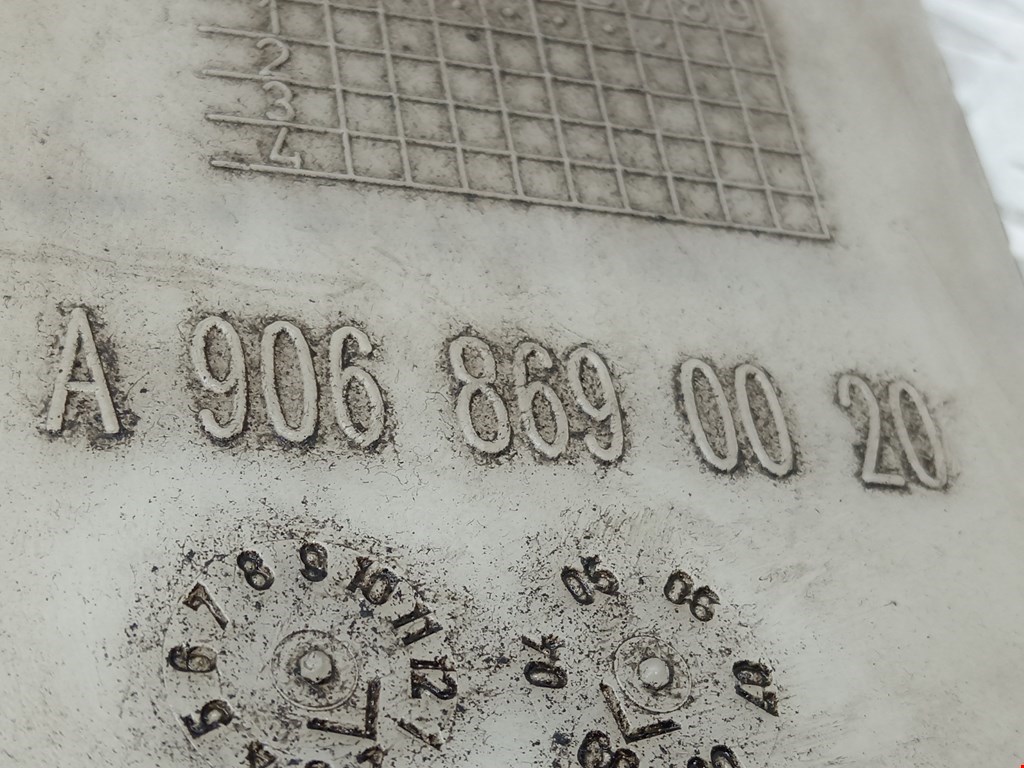 Бачок омывателя VOLKSWAGEN Crafter 2006-2016