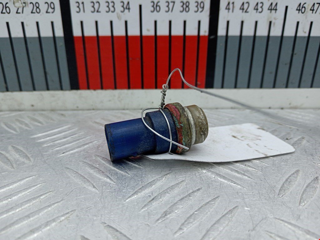 Датчик температуры (охлаждающей жидкости) VOLKSWAGEN Passat B5 1997-2005