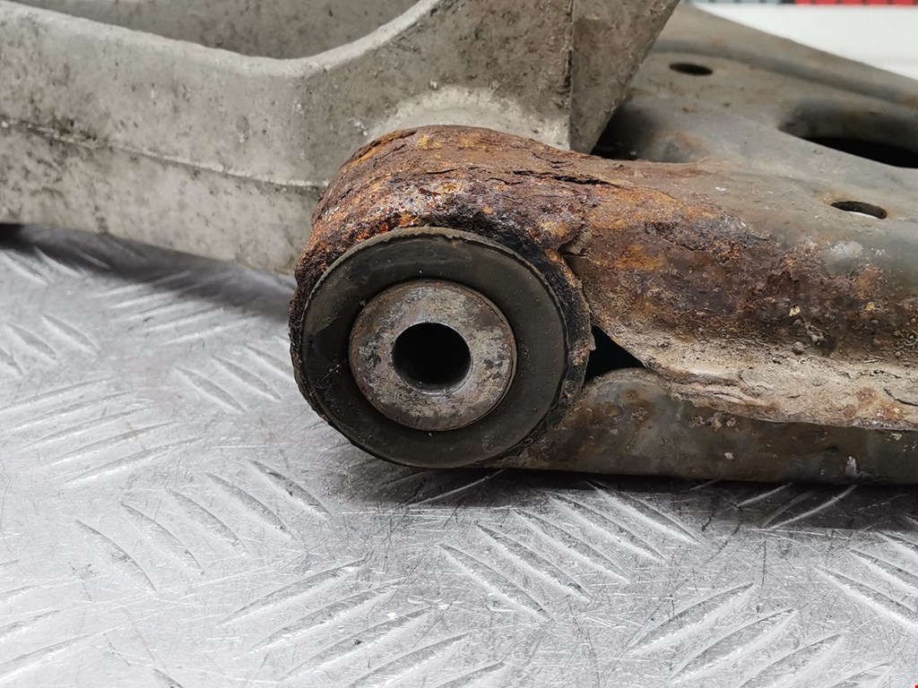 Рычаг передний левый SKODA Fabia MK1 1999-2006