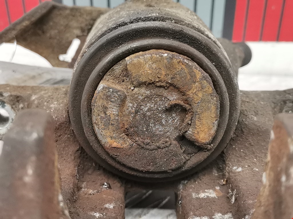 Суппорт задний левый SKODA Octavia A4 1U- 1997-2010