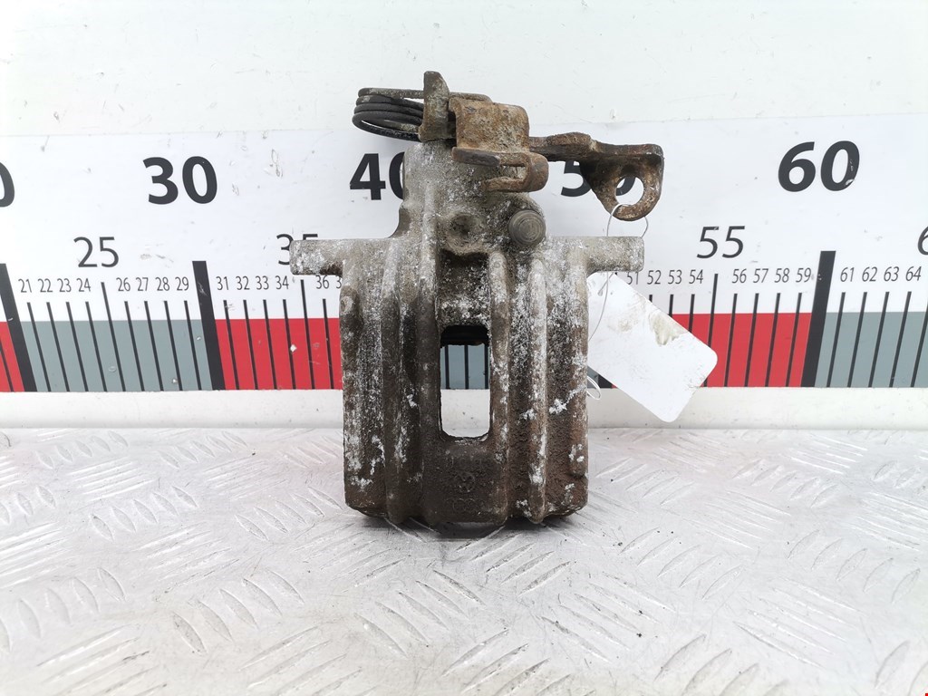 Суппорт задний правый VOLKSWAGEN Passat B5 1997-2005