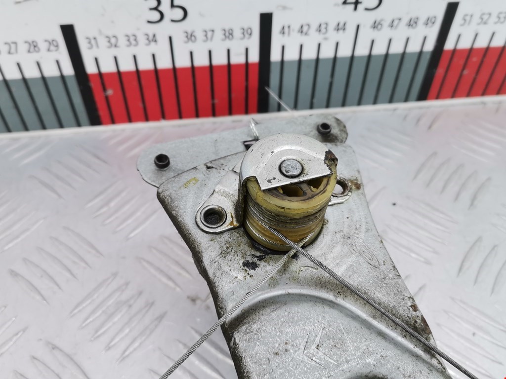 Стеклоподъемник задний правый CITROEN C3 2002-2009