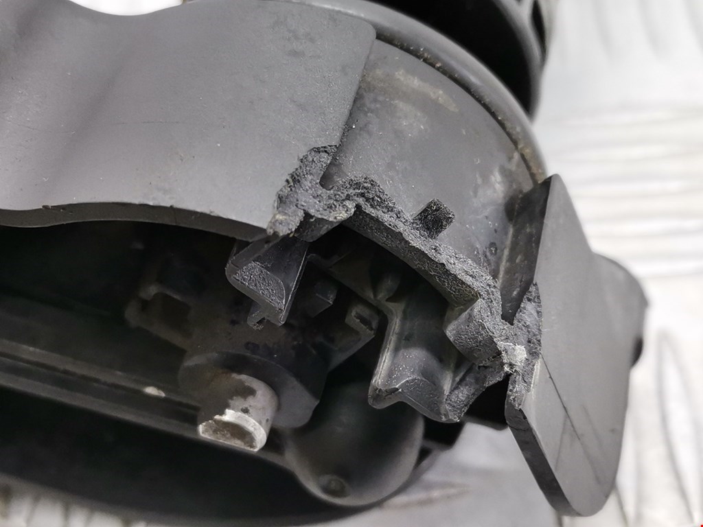 Механизм изменения длинны впускного коллектора OPEL Astra H/Family 2004-2015