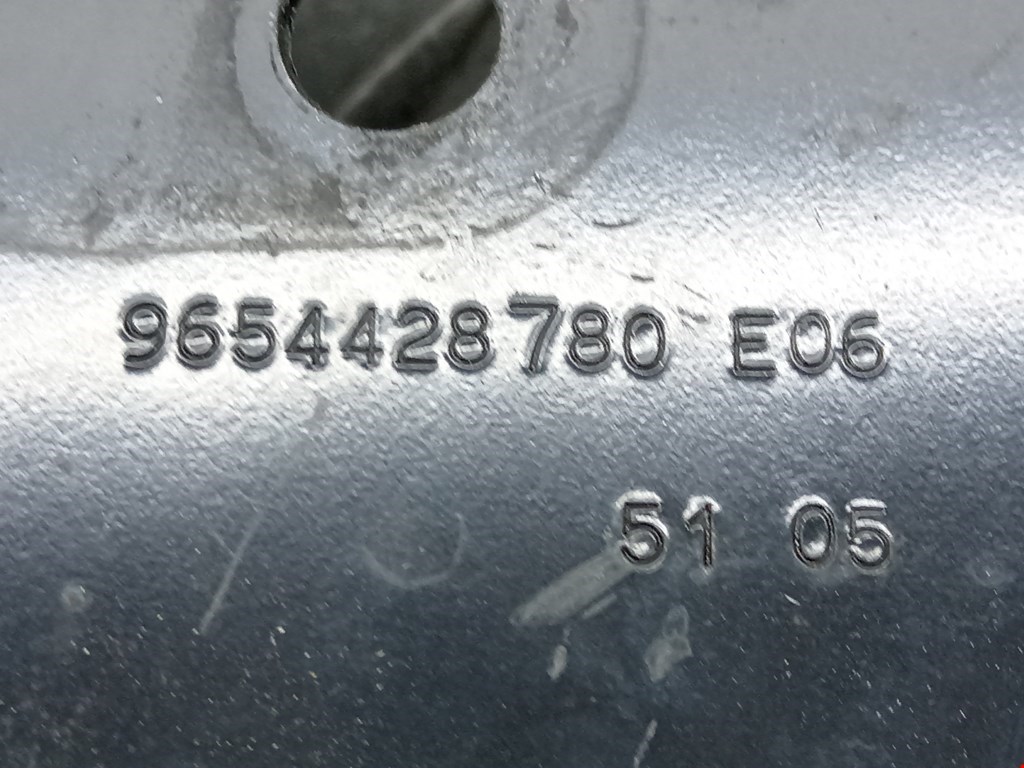 Крепление АКБ (корпус/подставка) PEUGEOT 206 1998-2012