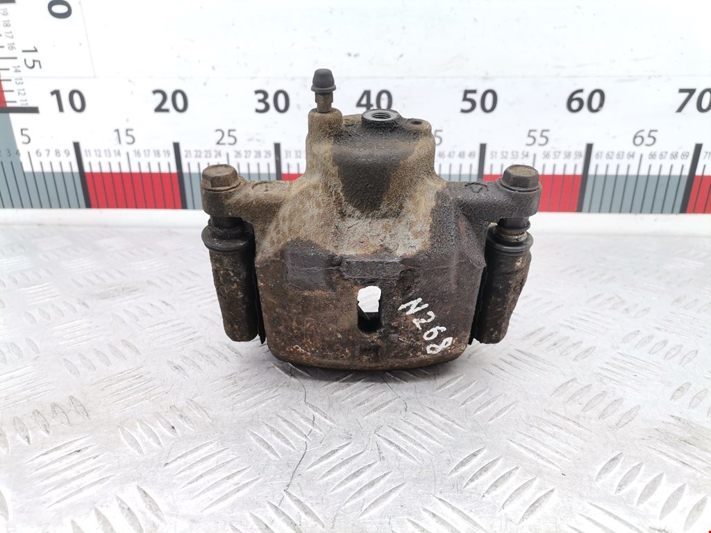 Суппорт передний правый Toyota Yaris_Verso (1999-2005)