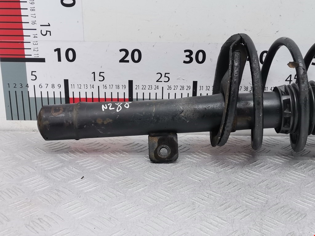 Амортизатор передний левый PEUGEOT 206 1998-2012