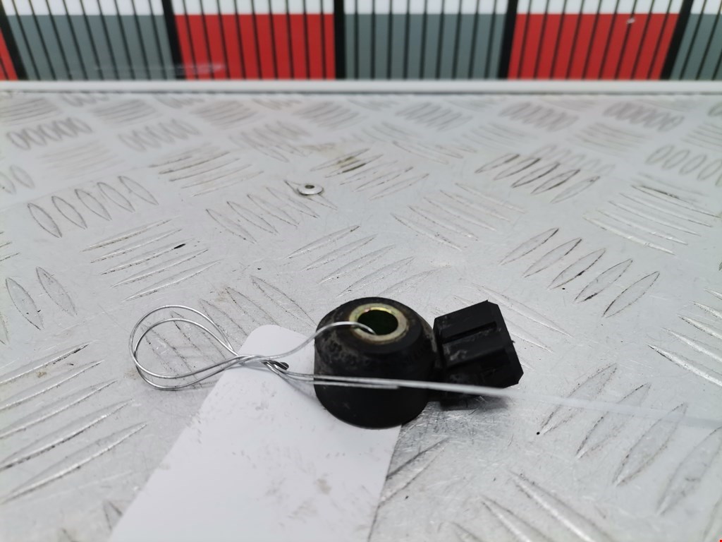 Датчик детонации Mercedes C-Class (W203) (2000-2008)