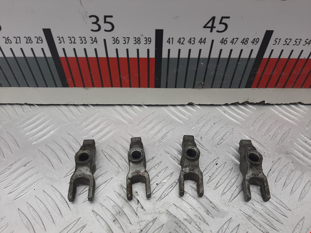 Кронштейн форсунки OPEL Astra H/Family 2004-2015