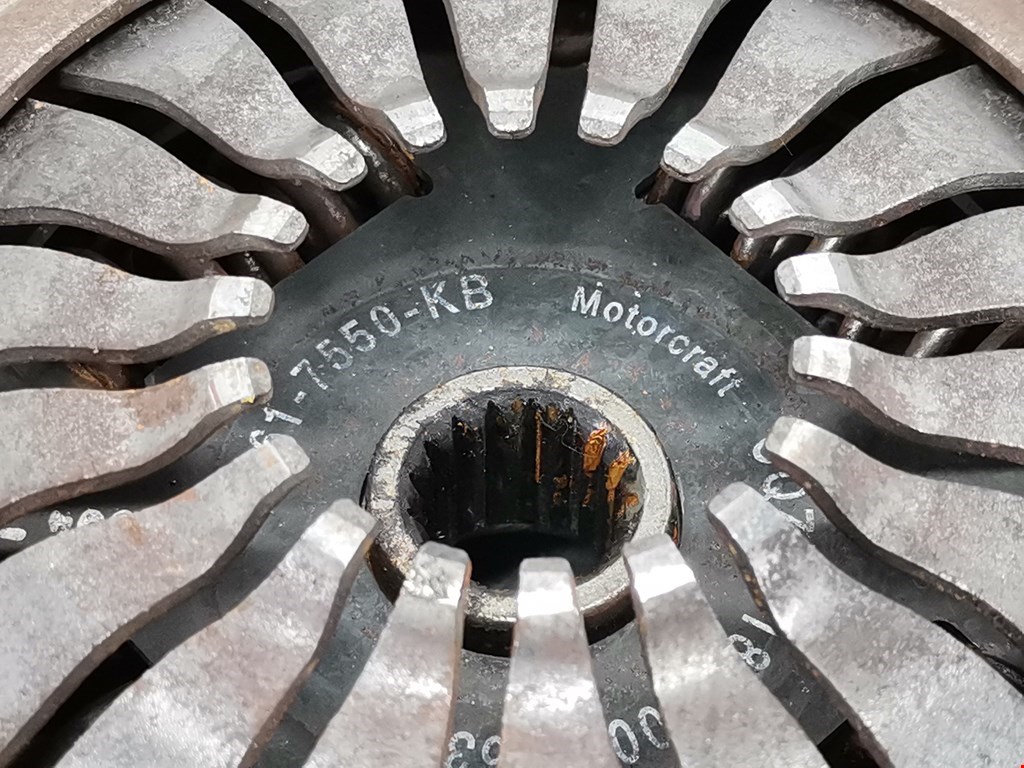 Маховик (демпфер сцепления) FORD Fiesta 2001-2008