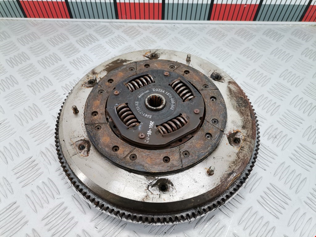 Маховик (демпфер сцепления) FORD Fiesta 2001-2008