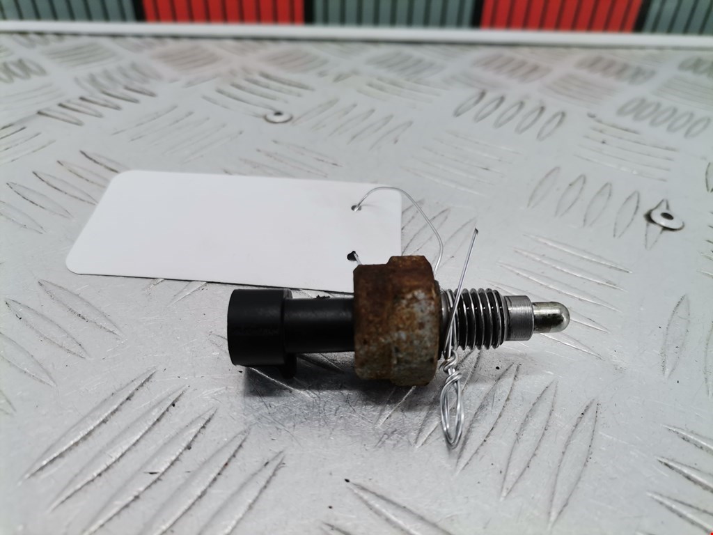 Датчик включения заднего хода OPEL Corsa D 2006-2014