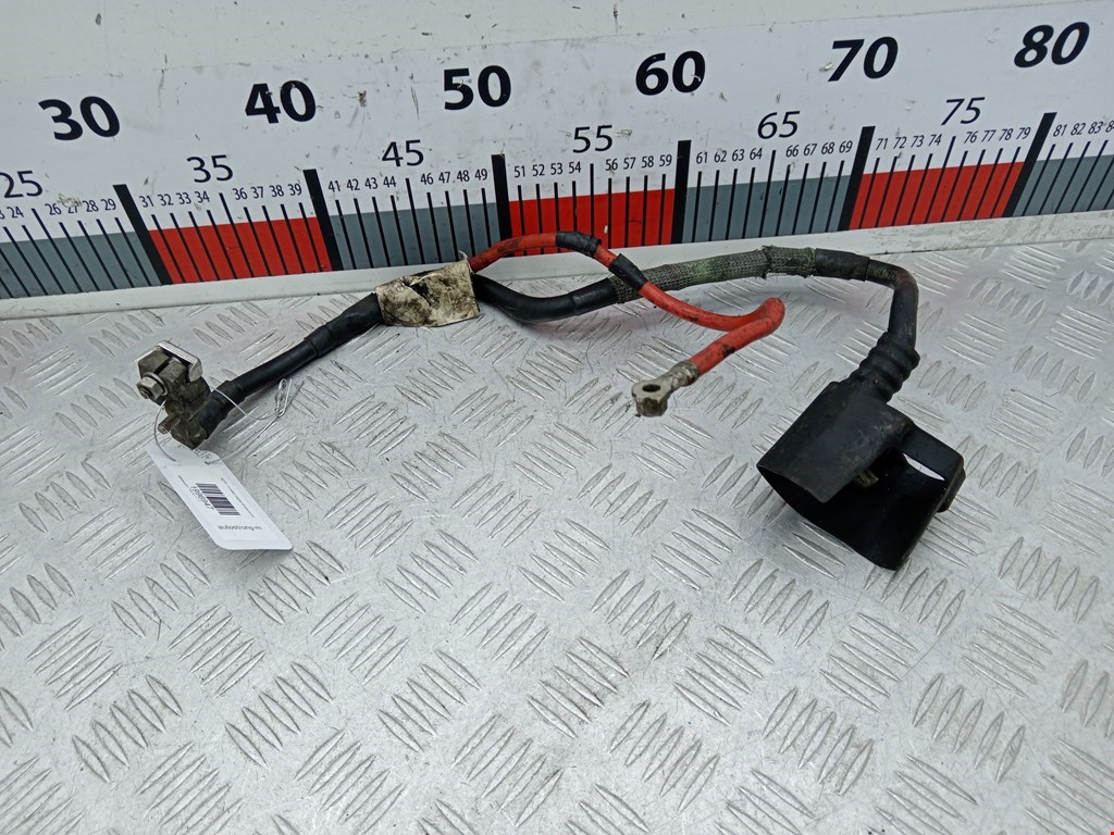 Клемма аккумулятора (плюс) + VOLKSWAGEN Touran 2003-2010