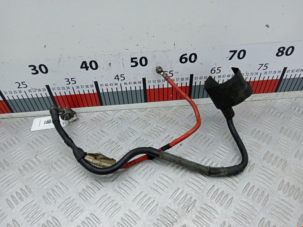 Клемма аккумулятора (плюс) + VOLKSWAGEN Touran 2003-2010