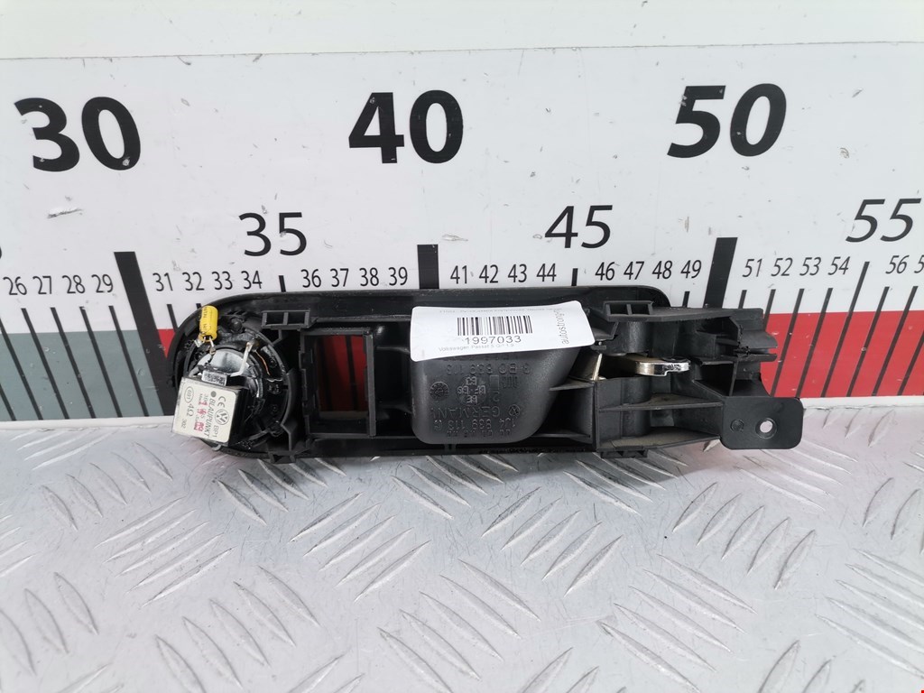 Ручка дверная задняя внутренняя левая VOLKSWAGEN Passat B5 1997-2005