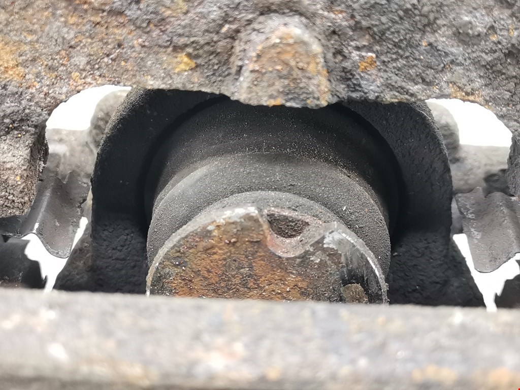 Суппорт задний правый FORD Mondeo III 2000-2007