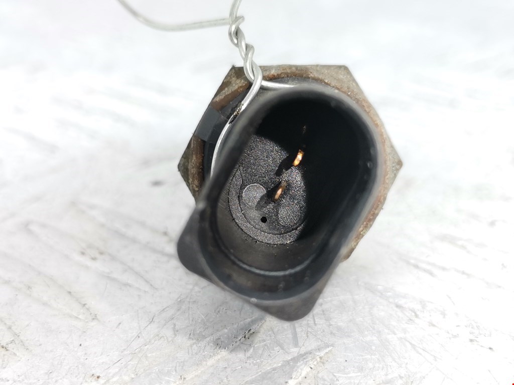 Датчик включения заднего хода VOLKSWAGEN Golf IV 1997-2003