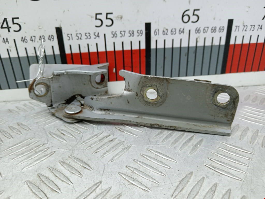 Петля капота левая/правая MITSUBISHI Space Wagon N8,N9 1998-2004