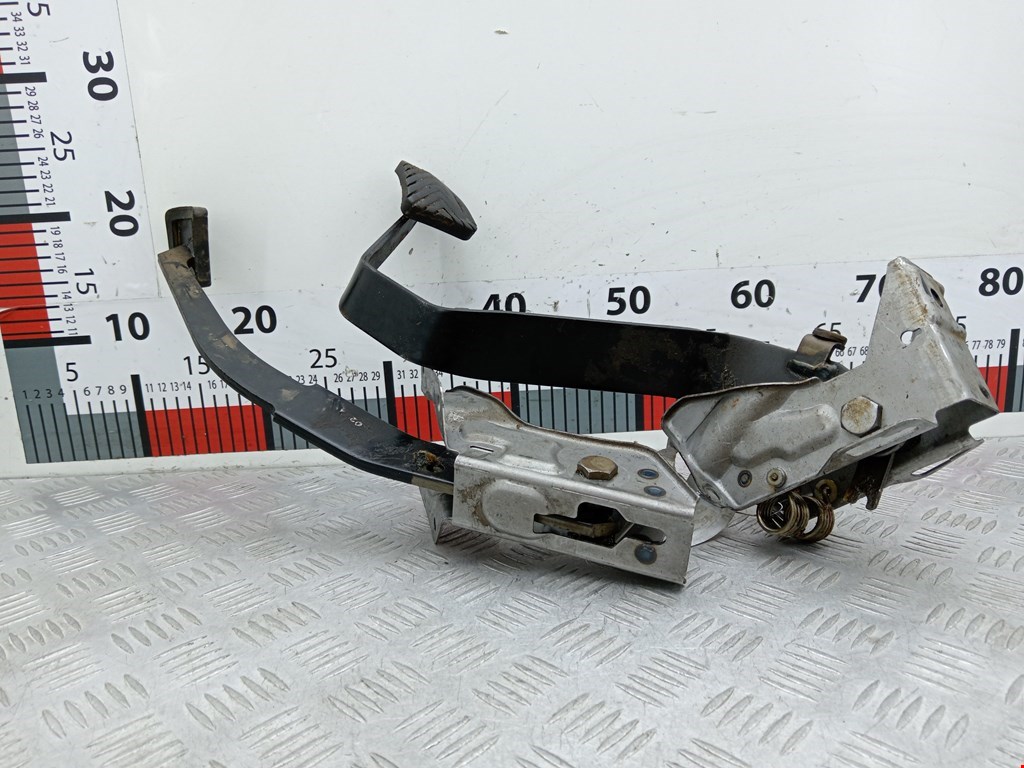 Блок педалей (педальный узел) MITSUBISHI Space Wagon N8,N9 1998-2004