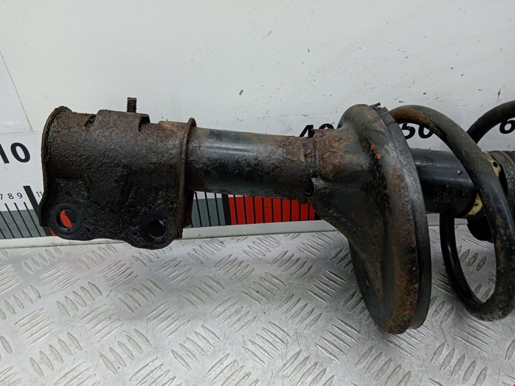 Амортизатор передний правый MITSUBISHI Lancer IX CS 2000-2010