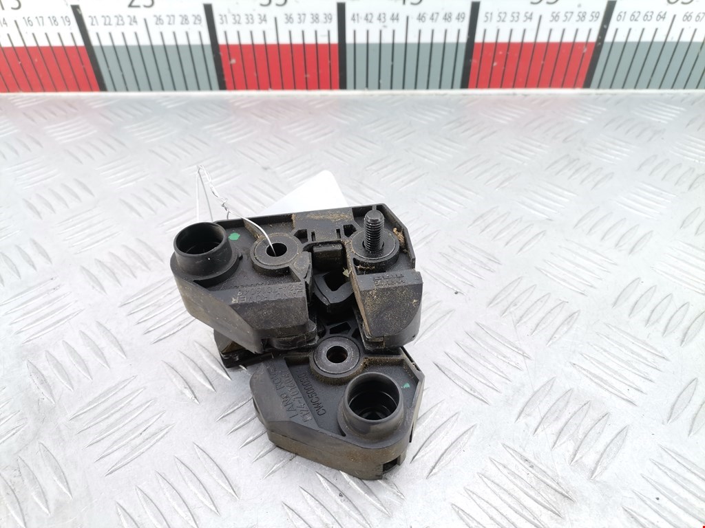 Замок багажника (крышки двери) LAND ROVER Discovery III 2005-2009