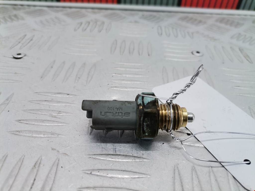 Датчик включения заднего хода CITROEN Berlingo 2008-н.в.