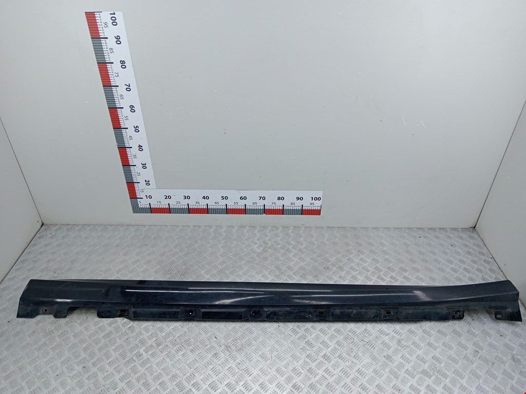 Накладка декоративная на порог правая Mercedes R-Class (W251) (2005-2017)