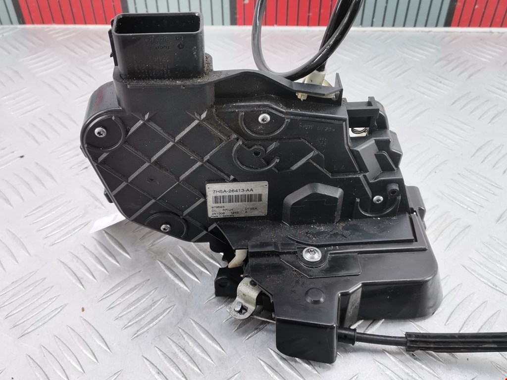 Замок двери задней левой LAND ROVER Freelander II 2006-2014