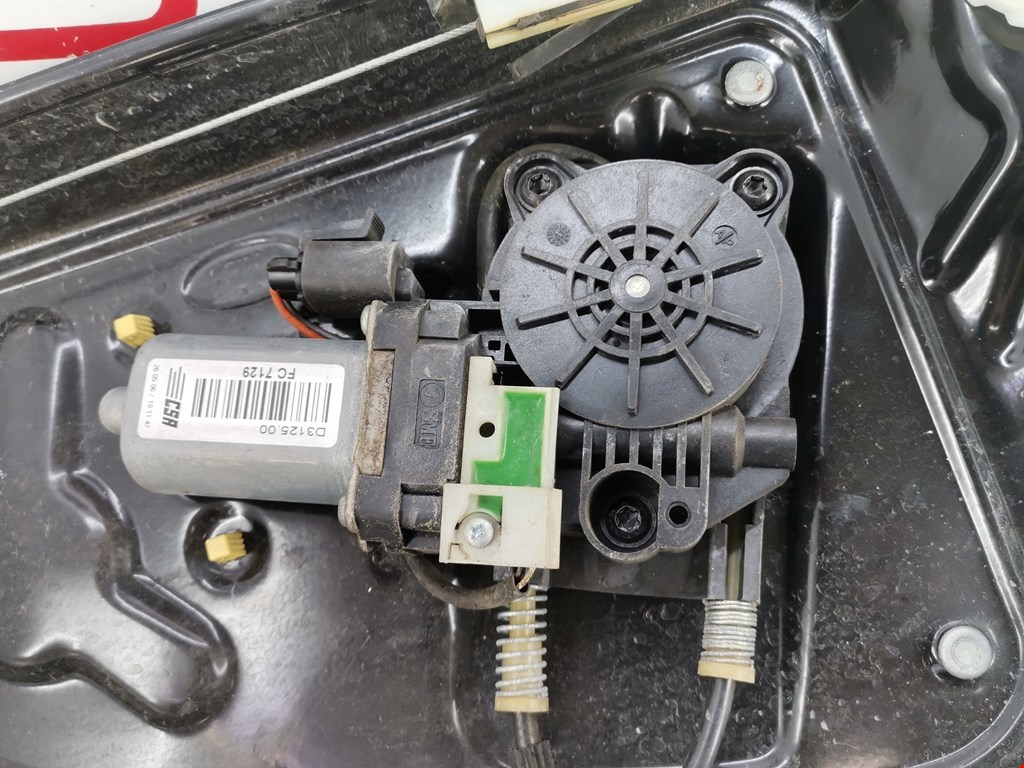 Стеклоподъемник задний левый LAND ROVER Freelander II 2006-2014