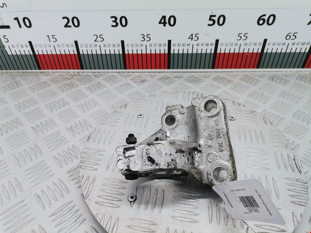 Кронштейн PEUGEOT 207 2006-2015