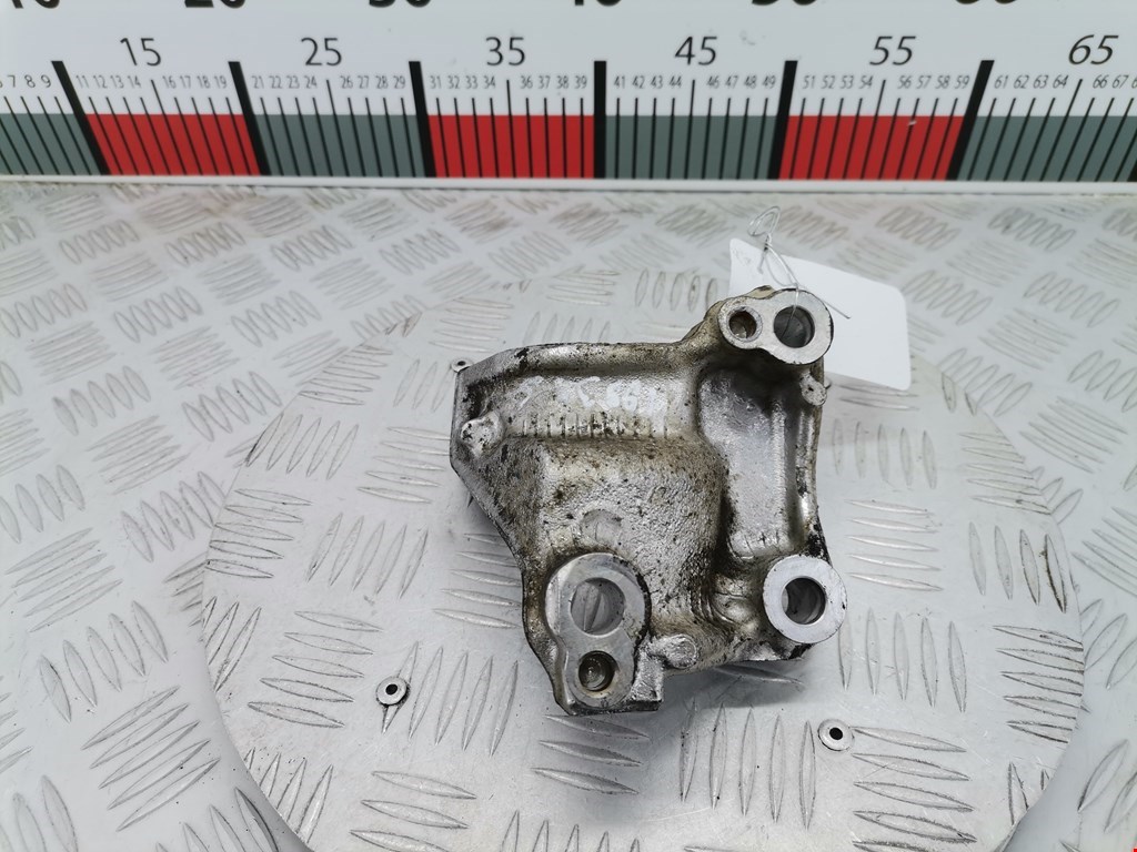 Кронштейн PEUGEOT 207 2006-2015