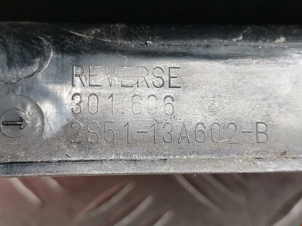 Фонарь задний правый FORD Fiesta 2001-2008