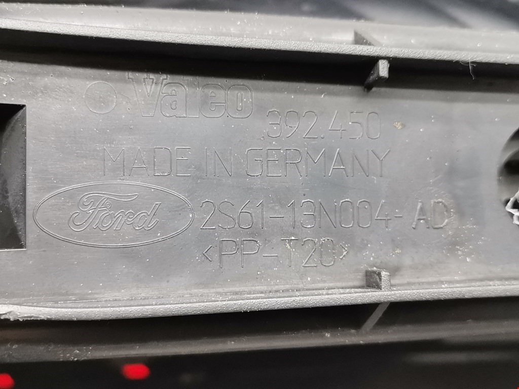 Фонарь задний правый FORD Fiesta 2001-2008