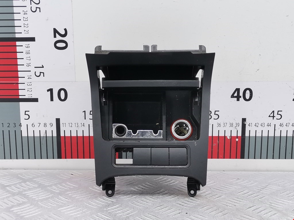 Пепельница передняя VOLKSWAGEN Golf V 2003-2009