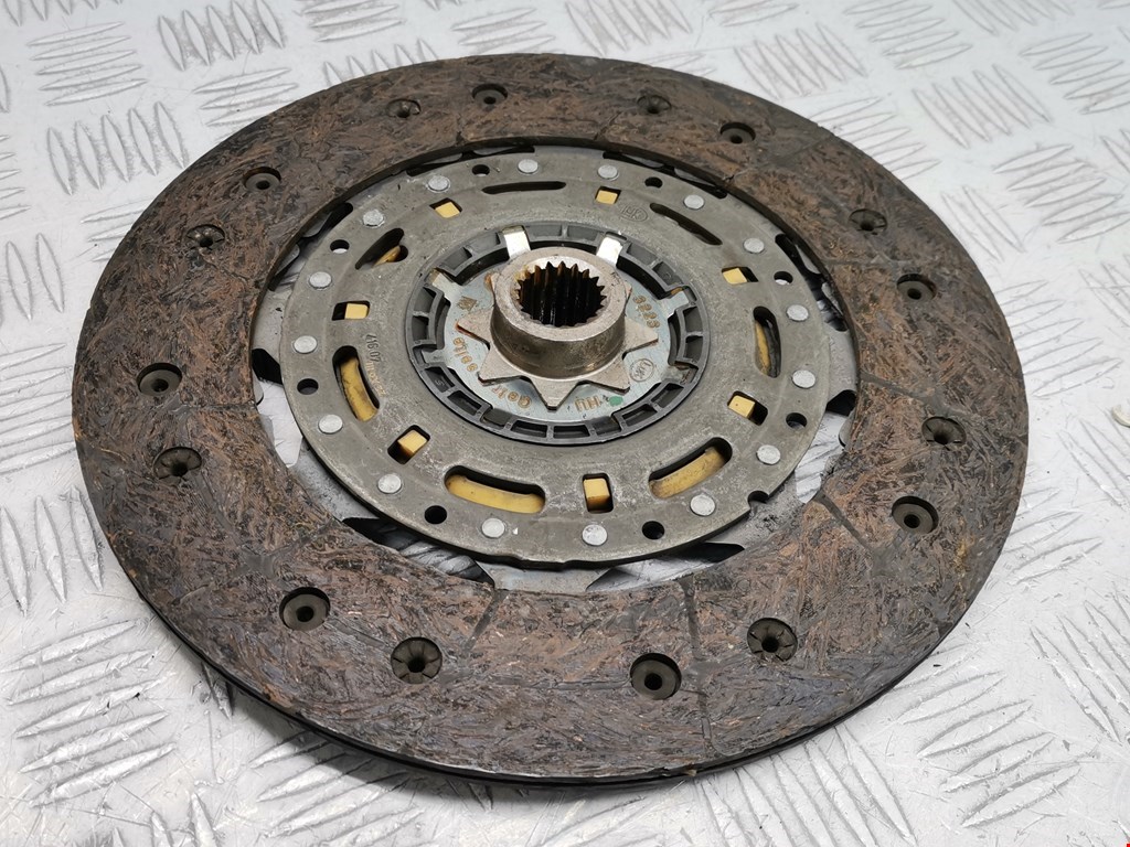 Маховик (демпфер сцепления) OPEL Astra H/Family 2004-2015