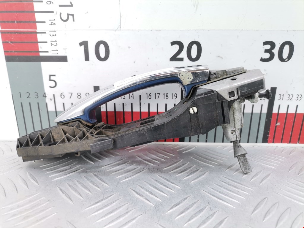 Ручка двери передней наружная правая VOLKSWAGEN Tiguan 2007-2016