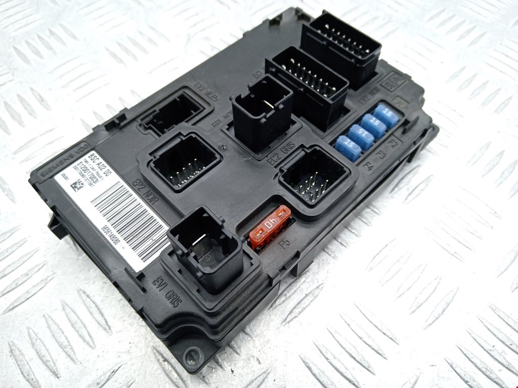 Датчик уровня в бачок омывателя PEUGEOT 407 2004-2010