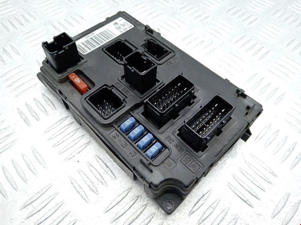 Датчик уровня в бачок омывателя PEUGEOT 407 2004-2010