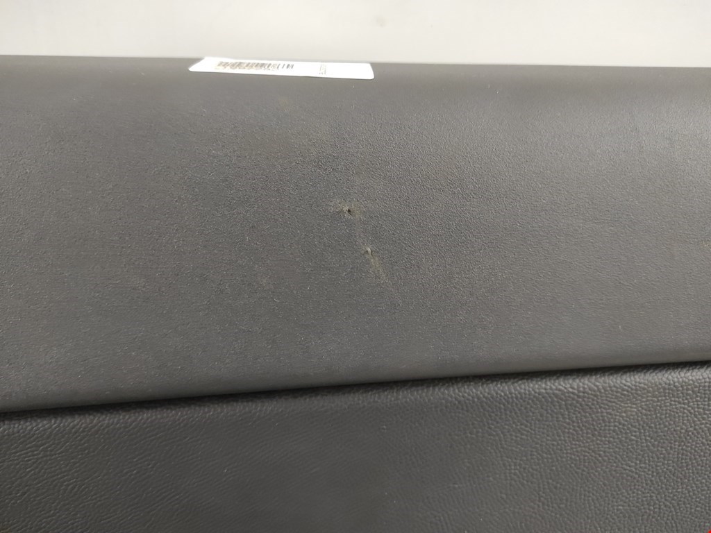 Обшивка двери передняя правая VOLVO C30 2006-2013