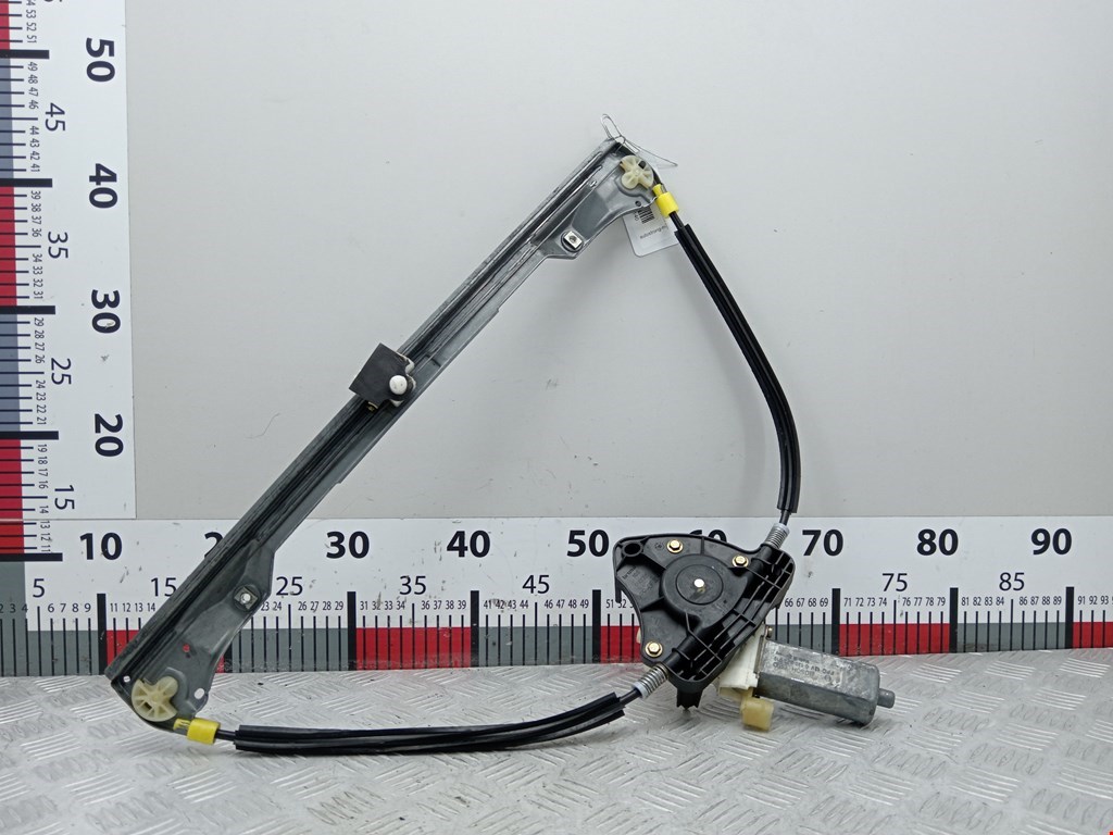 Стеклоподъемник передний правый RENAULT Clio 1998-2008