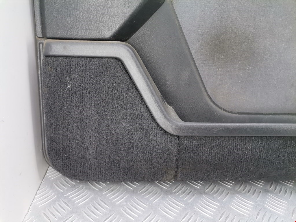 Обшивка двери передняя правая PEUGEOT 605 1989-1999