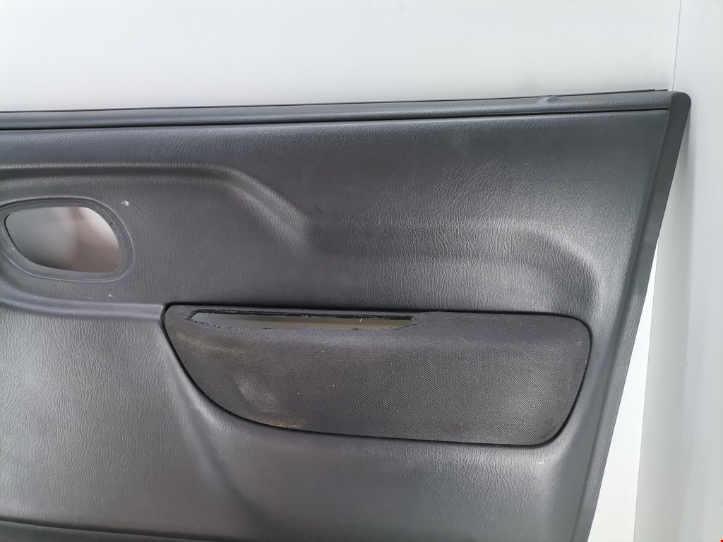 Обшивка двери передняя правая OPEL Agila A 2000-2007