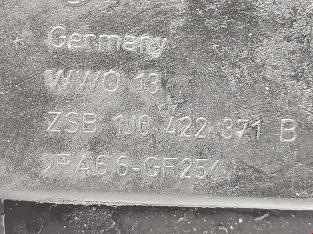 Бачок ГУР (гидроусилителя) VOLKSWAGEN Golf IV 1997-2003